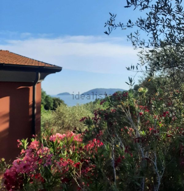appartamento in vendita a Lerici in zona San Terenzo