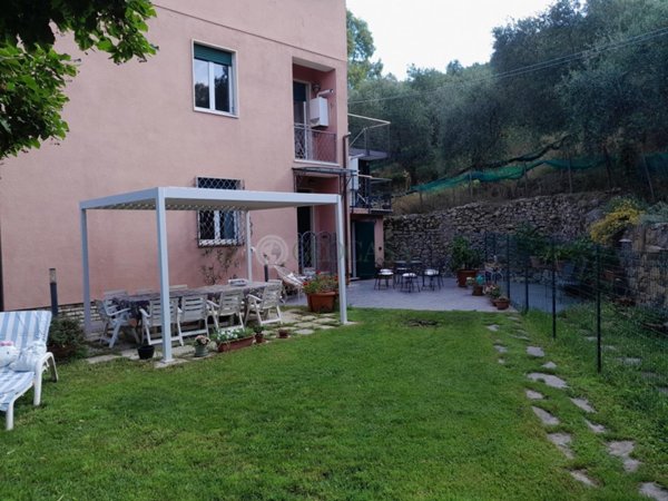casa indipendente in vendita a Lerici