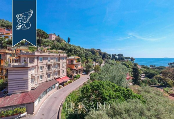 negozio in vendita a Lerici in zona Tellaro