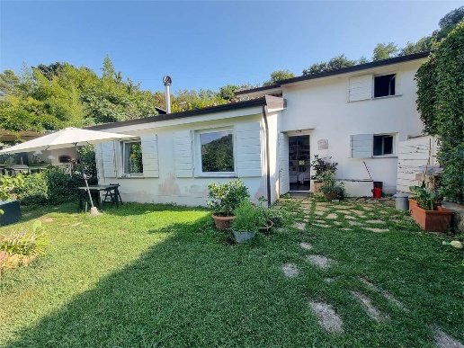 casa indipendente in vendita a Lerici