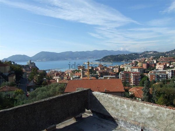 appartamento in vendita a Lerici
