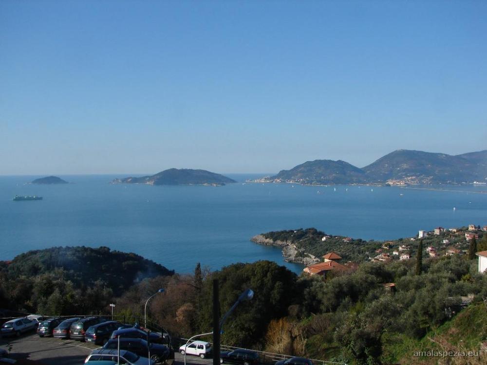 casa indipendente in vendita a Lerici in zona La Serra