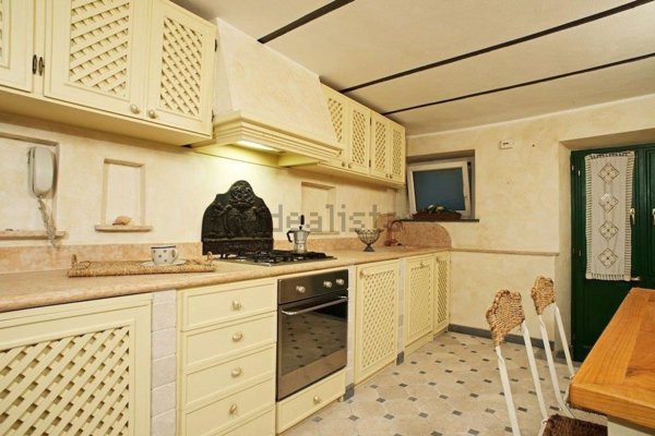 appartamento in vendita a Lerici in zona Tellaro