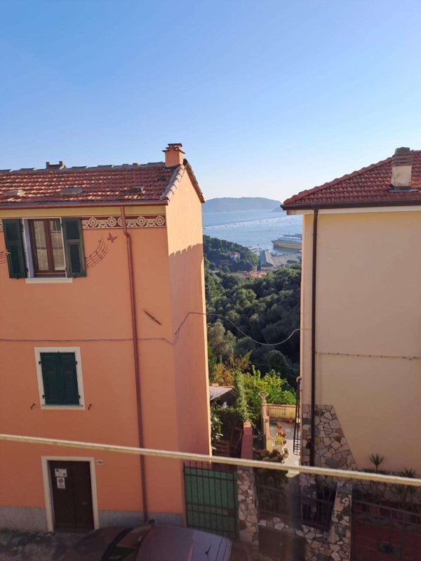 appartamento in vendita a Lerici in zona San Terenzo