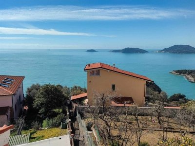 appartamento in vendita a Lerici in zona La Serra