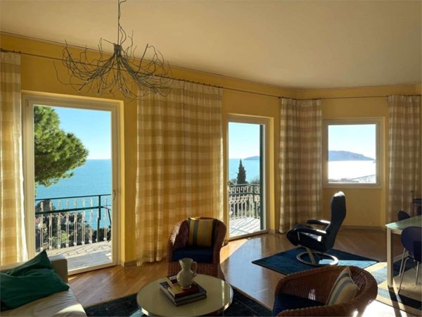 appartamento in vendita a Lerici in zona San Terenzo