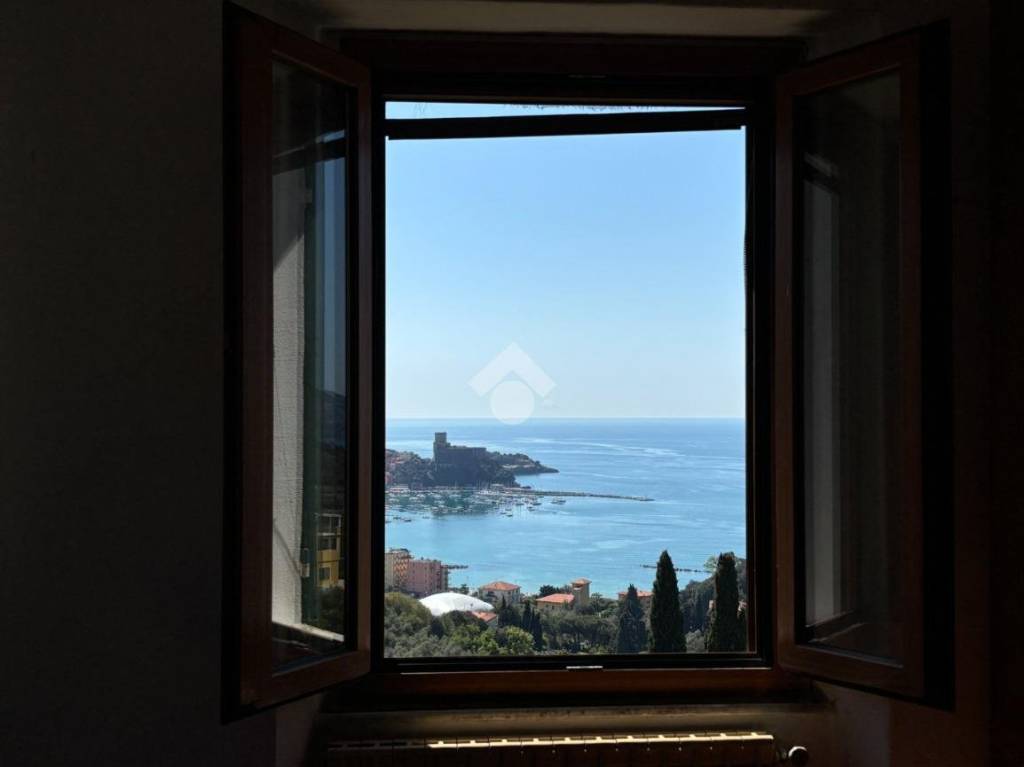 appartamento in vendita a Lerici