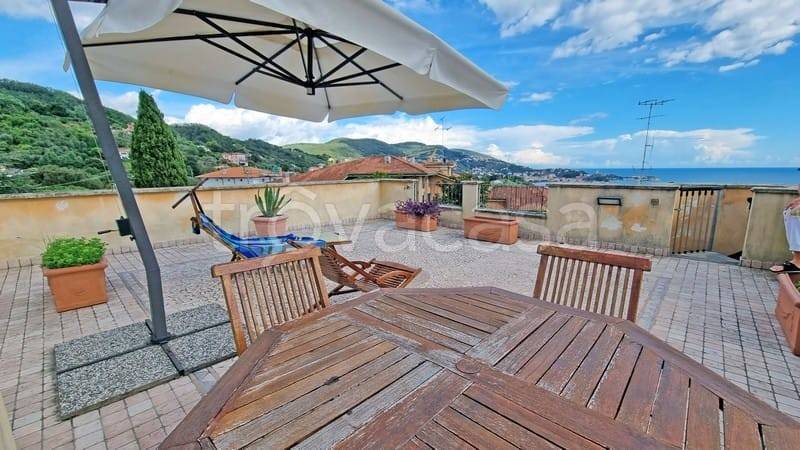 appartamento in vendita a Lerici in zona San Terenzo