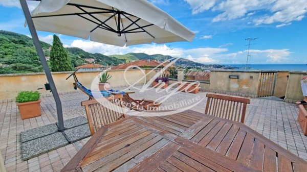 casa indipendente in vendita a Lerici