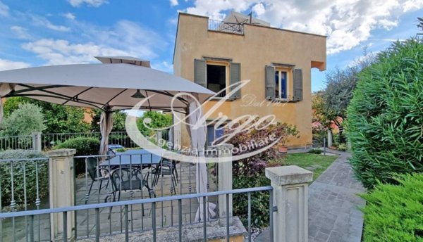 casa indipendente in vendita a Lerici in zona San Terenzo