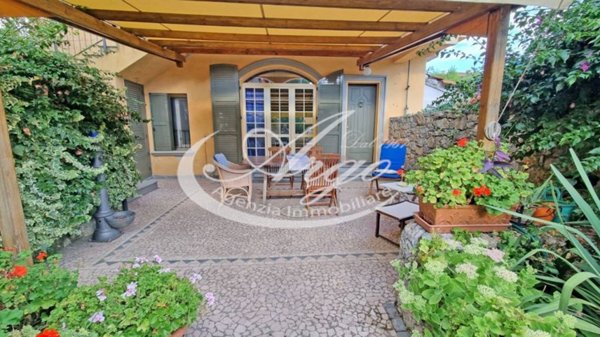 casa indipendente in vendita a Lerici
