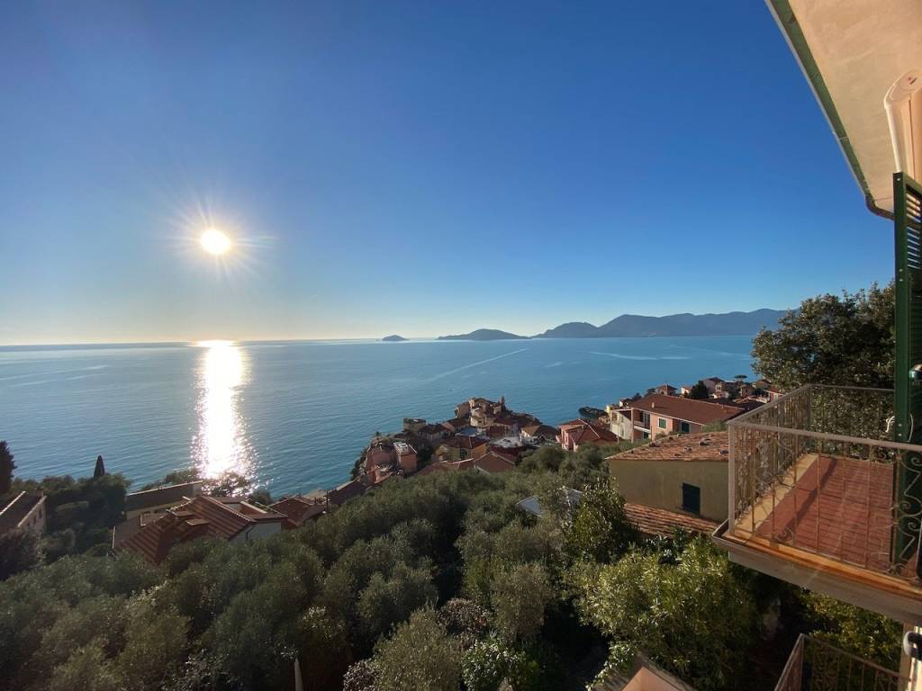 appartamento in vendita a Lerici in zona Tellaro