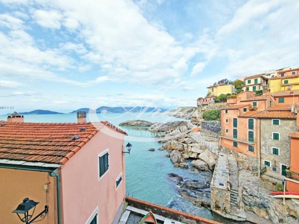 appartamento in vendita a Lerici in zona Tellaro
