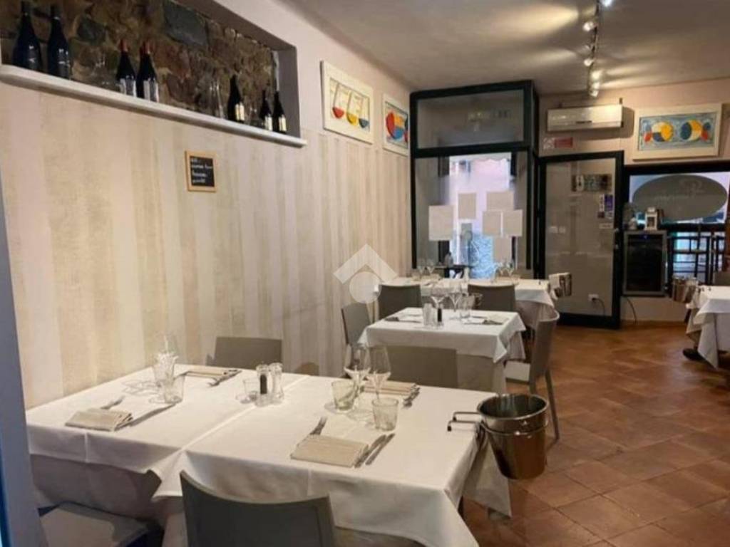 negozio in vendita a Lerici in zona San Terenzo