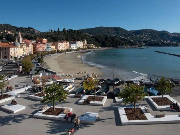negozio in vendita a Lerici in zona San Terenzo