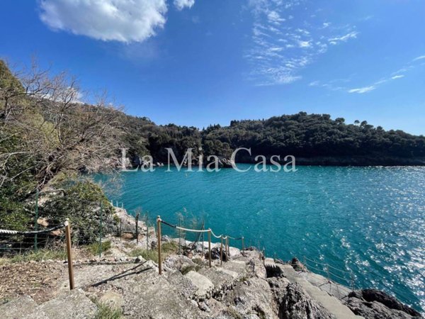 appartamento in vendita a Lerici in zona Muggiano
