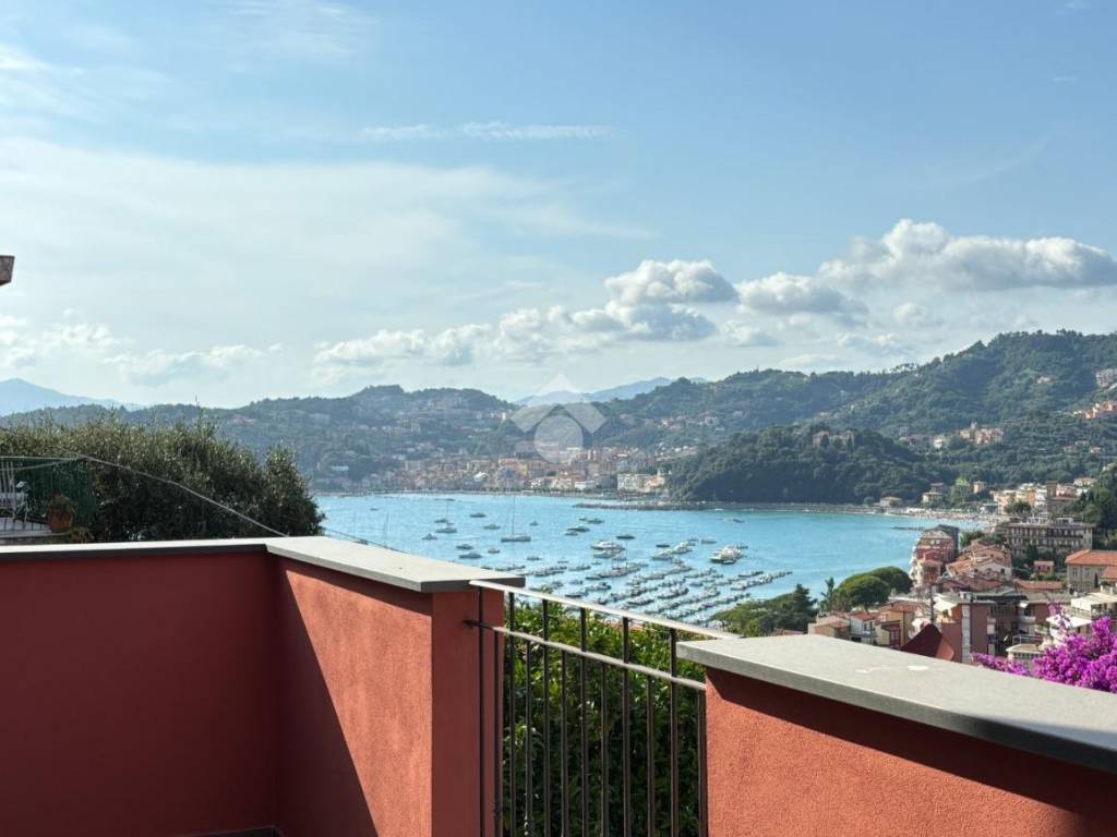 appartamento in vendita a Lerici