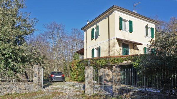casa indipendente in vendita a Lerici