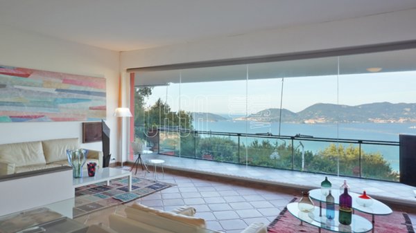 casa indipendente in vendita a Lerici