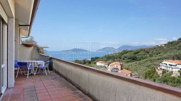 appartamento in vendita a Lerici in zona Tellaro