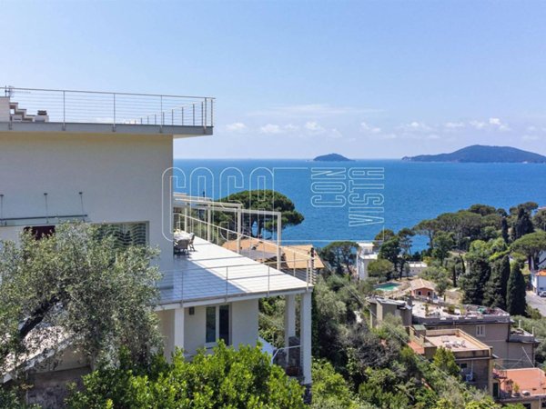 casa indipendente in vendita a Lerici in zona Tellaro