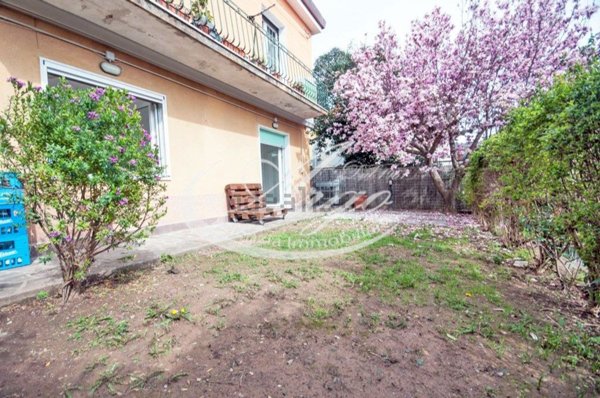 appartamento in vendita a Lerici in zona Pugliola