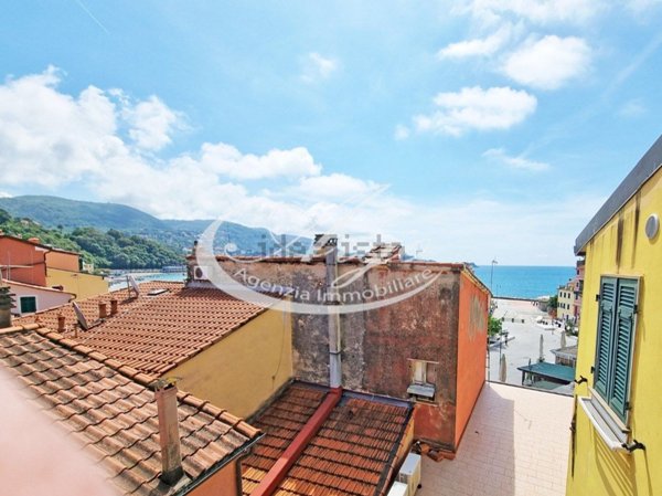 appartamento in vendita a Lerici in zona San Terenzo