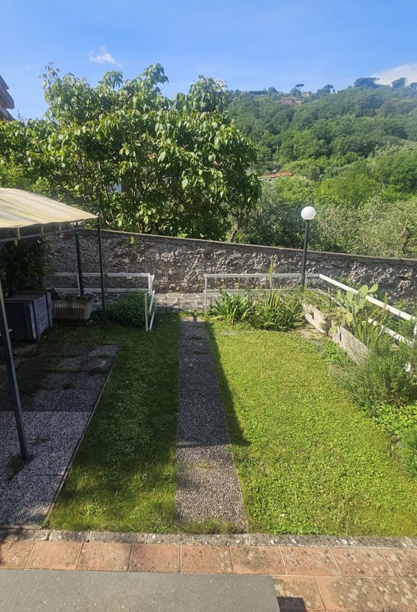 appartamento in vendita a Lerici in zona Pugliola