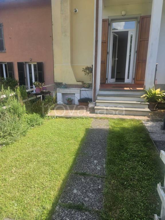 appartamento in vendita a Lerici in zona Pugliola