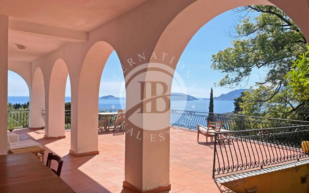 appartamento in vendita a Lerici