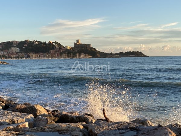 appartamento in vendita a Lerici in zona San Terenzo
