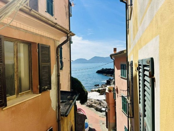 casa indipendente in vendita a Lerici in zona Tellaro