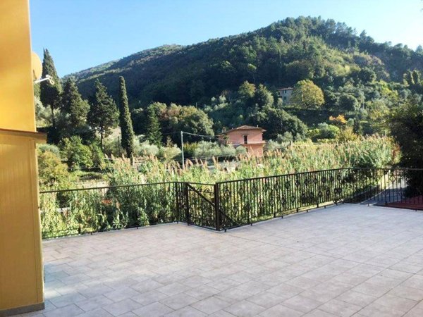 appartamento in vendita a Lerici in zona Pugliola