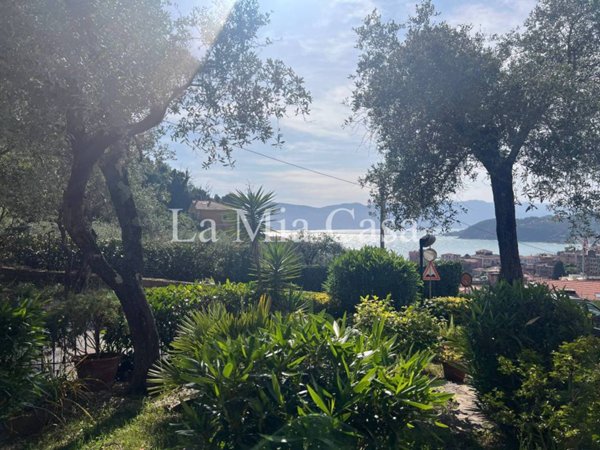 appartamento in vendita a Lerici