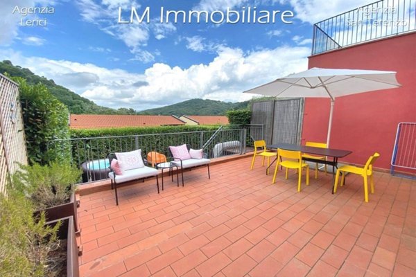 appartamento in vendita a Lerici in zona Pugliola