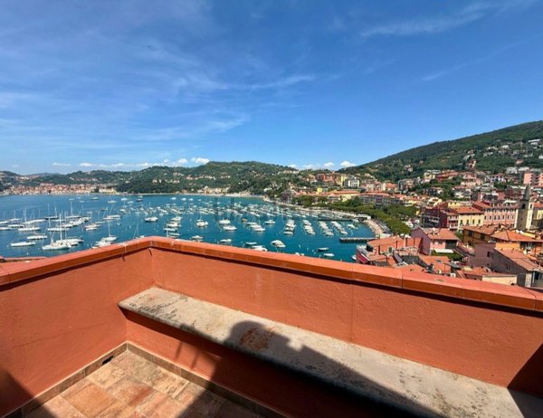 appartamento in vendita a Lerici