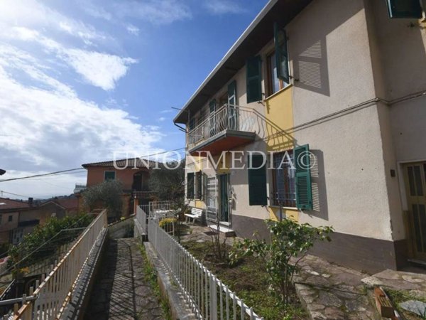 casa indipendente in vendita a Lerici in zona San Terenzo