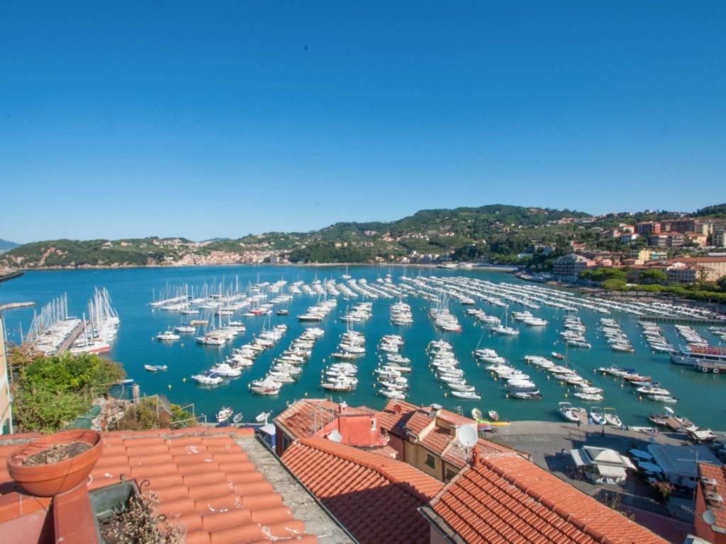 appartamento in vendita a Lerici