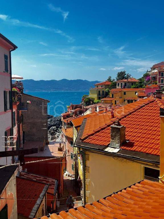 appartamento in vendita a Lerici in zona Tellaro