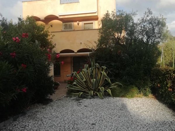 casa indipendente in vendita a Lerici in zona San Terenzo