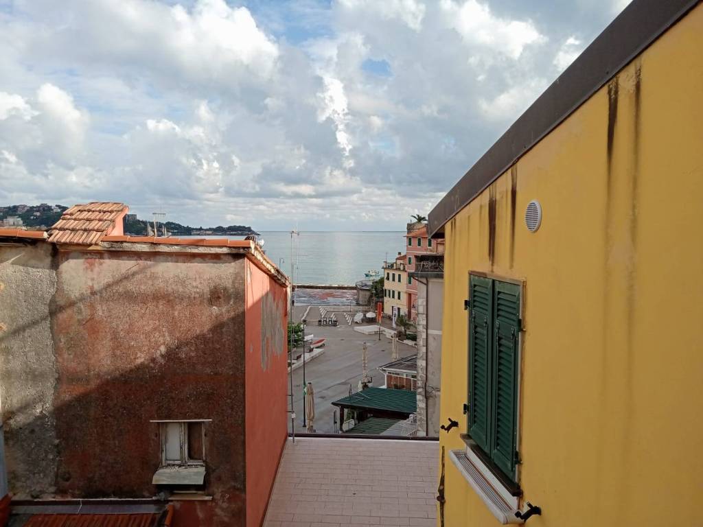 appartamento in vendita a Lerici in zona San Terenzo