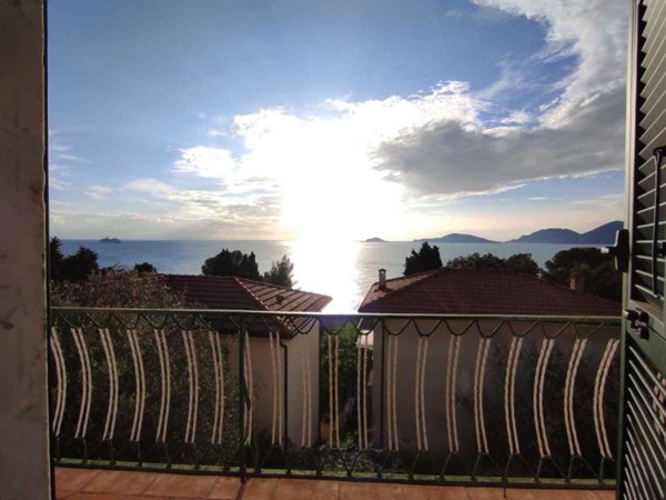 appartamento in vendita a Lerici in zona Tellaro