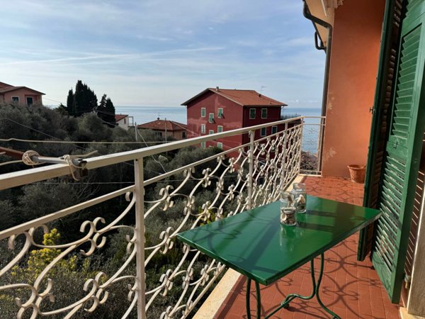appartamento in vendita a Lerici in zona Tellaro