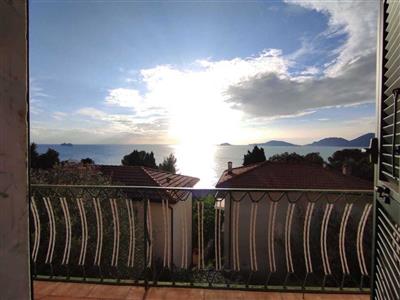 appartamento in vendita a Lerici in zona Tellaro