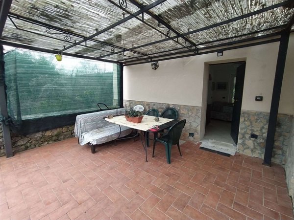casa indipendente in vendita a Lerici