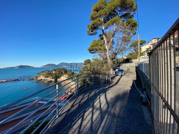 appartamento in vendita a Lerici in zona Tellaro