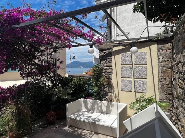 appartamento in vendita a Lerici in zona Tellaro