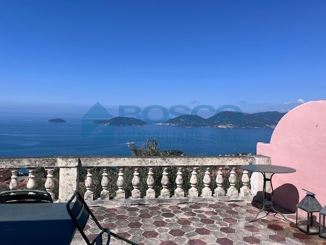 casa indipendente in vendita a Lerici in zona La Serra
