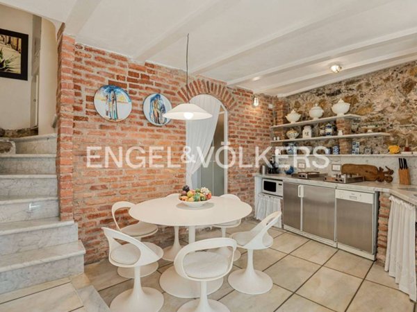 casa indipendente in vendita a Lerici