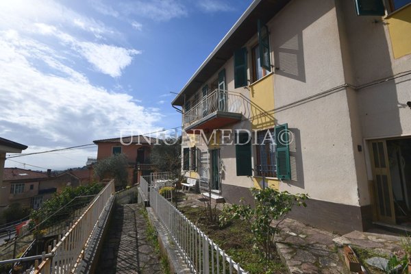 casa semindipendente in vendita a Lerici in zona San Terenzo